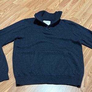 Abercrombie & Fitch Men's Dark Blue Turtleneck Sweater